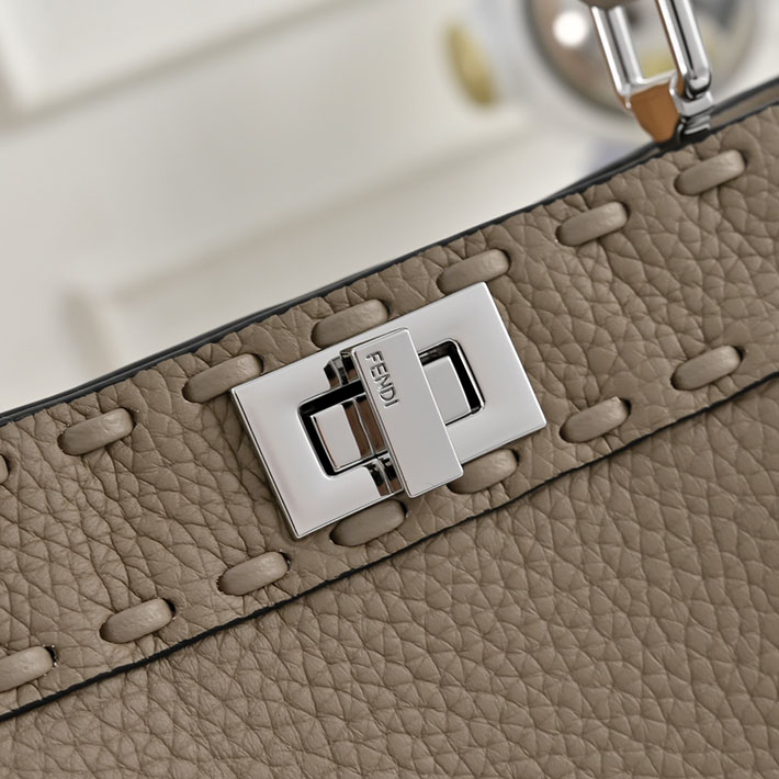 フェンディ 人気バッグ FENDI PEEKABOO ISeeU PETITE ピーカブー アイシーユー プチ グレー 2635662 フェンディ ピーカブー 定価 - 画像 (7)