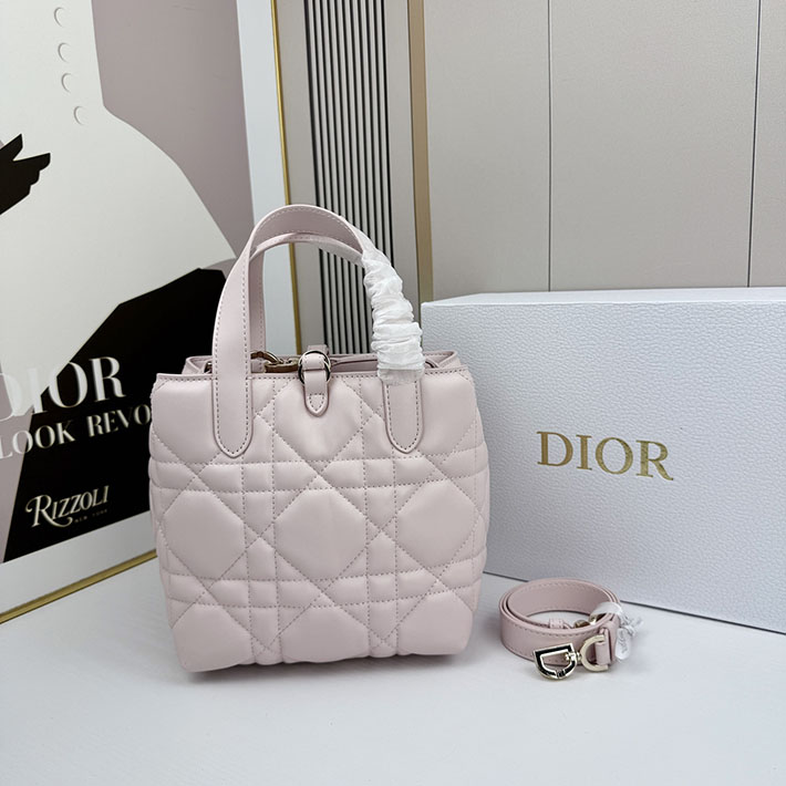 ディオール バッグ 人気 Dior Toujours バーティカル トートバッグ スモール パウダーピンク M2835OSNW_M413 ディオール トートバッグ ピンク - 画像 (8)