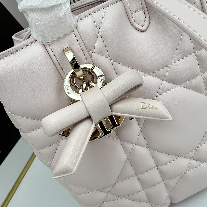 ディオール バッグ 人気 Dior Toujours バーティカル トートバッグ スモール パウダーピンク M2835OSNW_M413 ディオール トートバッグ ピンク - 画像 (7)