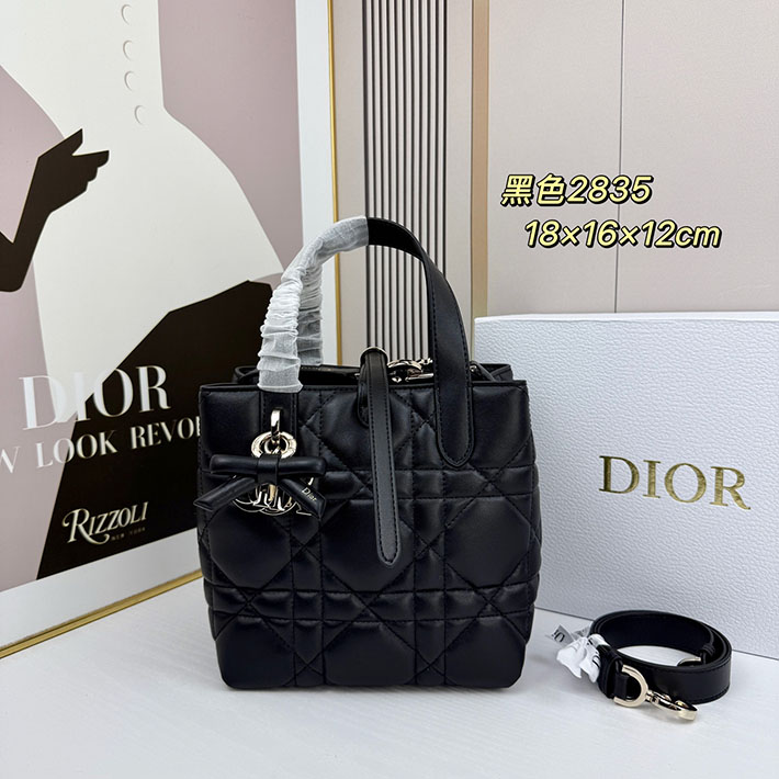 ディオール バッグ 人気 Dior Toujours バーティカル トートバッグ スモール ブラック M2835OSNW_M900 ディオール バッグ 黒 - 画像 (9)