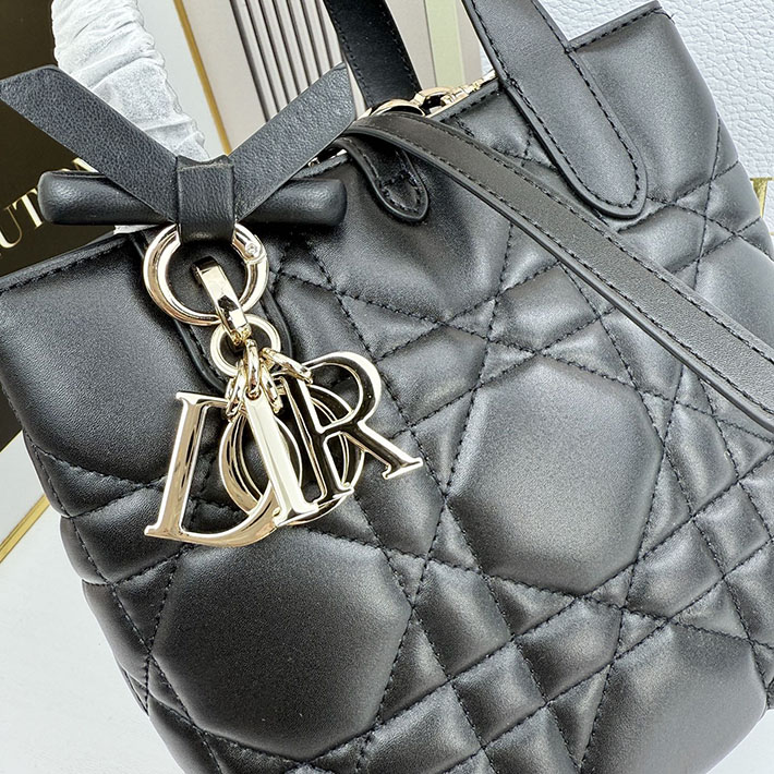ディオール バッグ 人気 Dior Toujours バーティカル トートバッグ スモール ブラック M2835OSNW_M900 ディオール バッグ 黒 - 画像 (6)