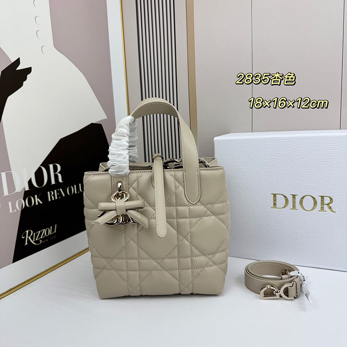 ディオール バッグ 人気 Dior Toujours バーティカル トートバッグ スモール チョークベージュ M2835OSNW_M79U ディオール バッグ コピー - 画像 (9)