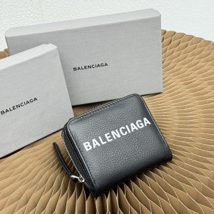 バレンシアガ 財布 アウトレット