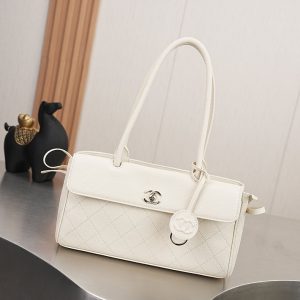 ショルダーバッグ シャネル バッグ