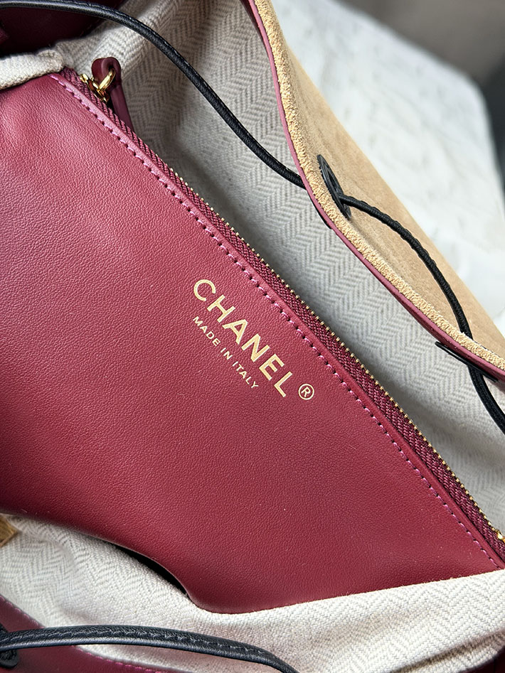 シャネル 新作バッグ 2026 CHANEL バケット バッグ 2026年秋冬 新作 ダークベージュ ブラック AS6584-B25946-UD575 シャネル バケット バッグ - 画像 (2)